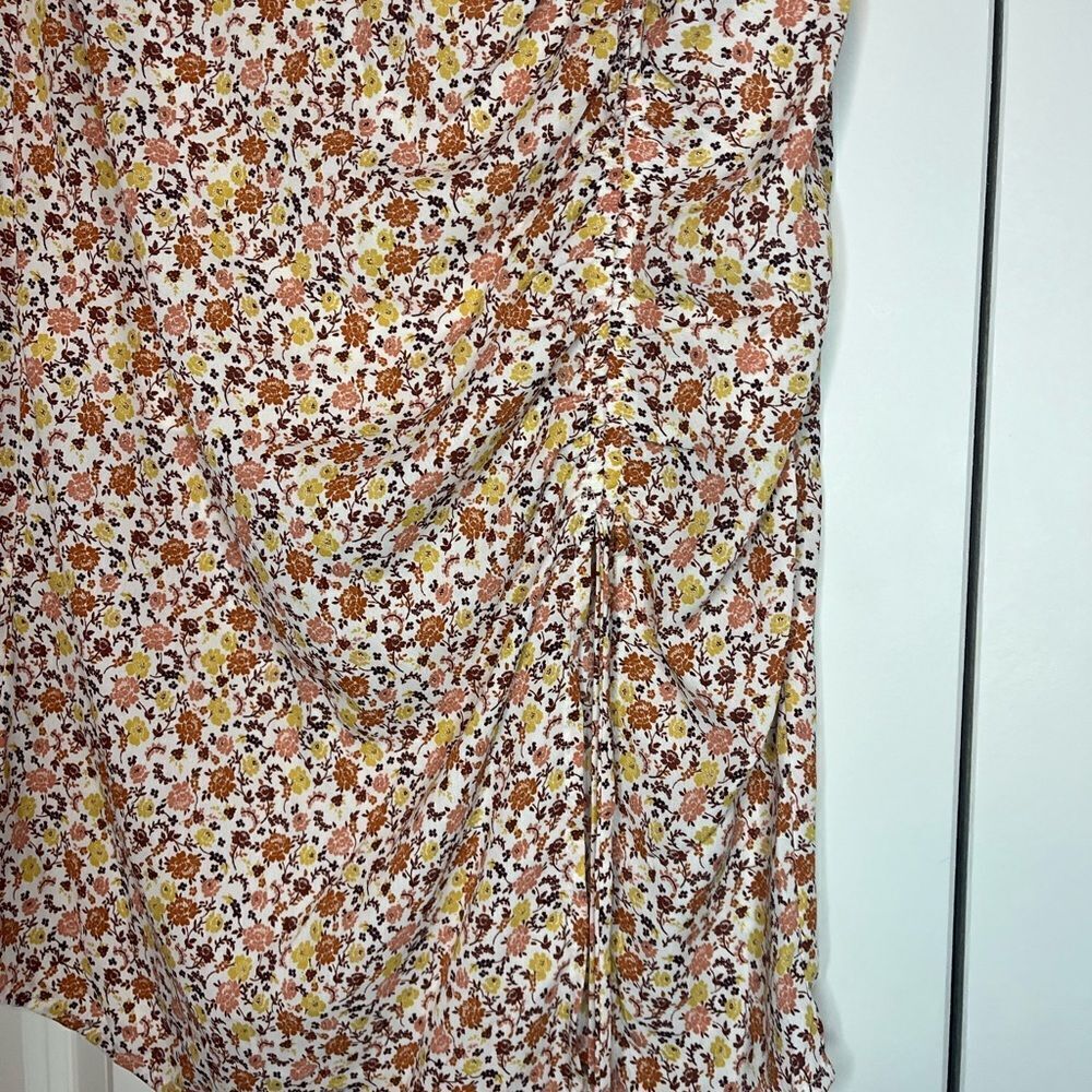 NWT SIENNA SKY FALL FLORAL SKIRT SIZE SMALL *Perfect for fall!* - Picture 5 of 9